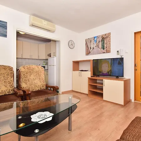 Lägenhet Vjeko Makarska